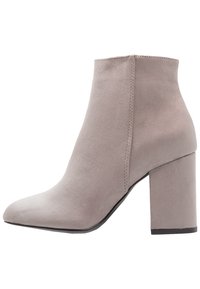 ONLY SHOES Botki na obcasie