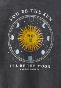 Kaotiko CREW SOLAR SYSTEM UNISEX - Sweatshirt - black