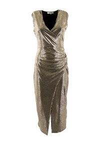Abito metallico dorato con scollatura a V, design senza maniche e texture drappeggiata. Presenta una parte anteriore avvolgente e una fessura laterale per un tocco di dettaglio in più.