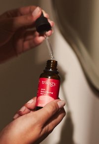 Trilogy AHA RESURFACING SERUM - Serum