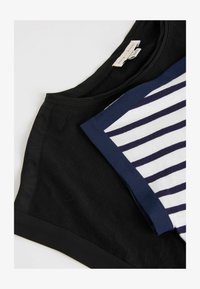 Sélectionné, x stripe and black