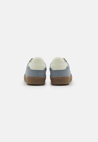 Call it Spring IMPALLA - Sportcipő - light blue