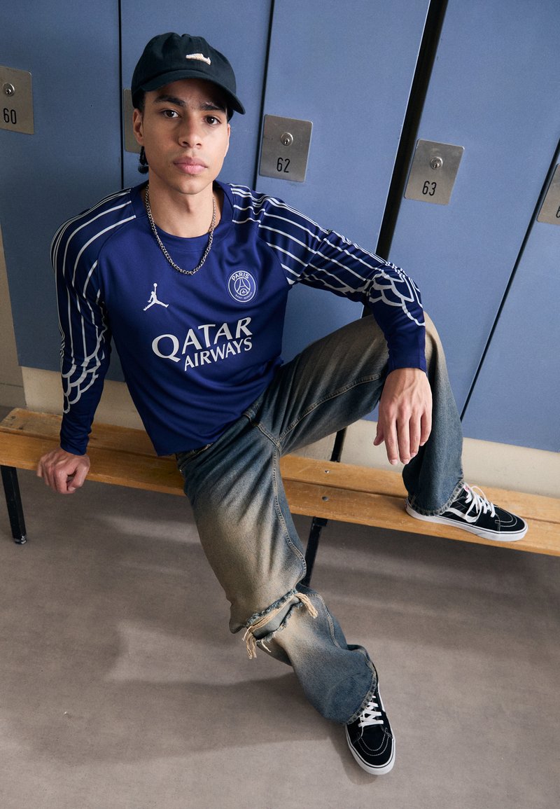 PSG Jordan Fourth Dri-FIT ADV Match Shirt 2024-25 - Long Sleeve