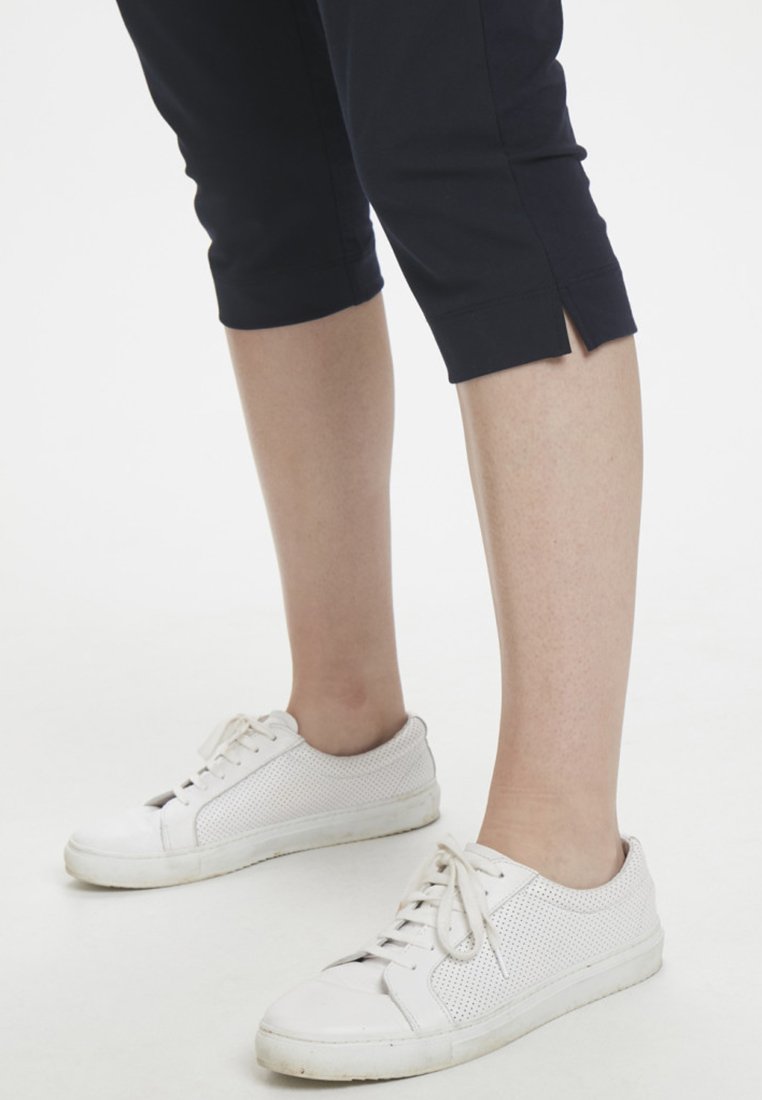 Damen Kleider | Kaffe JILLIAN SOFIE Shorts midnight marine/dunkelblau - CY98011 Damen Kleider | Kaffe JILLIAN SOFIE Shorts midnight marine/dunkelblau - CY98011
