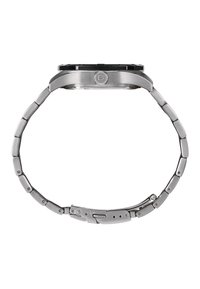 Montre-bracelet en acier inoxydable avec un cadran noir rond, un bracelet à maillons et une couronne latérale pour les réglages. Finition argentée avec des accents polis.