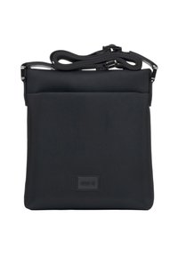 Czarna prostokątna torba na ramię wykonana z teksturowanego materiału, z regulowanym paskiem oraz przednią kieszenią z detalem logo.