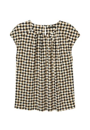 Halenka s krátkými rukávy s kruhovým vzorem ve tvaru půlměsíce v černé, béžové a bílé barvě a s plisováním pod kulatým výstřihem.