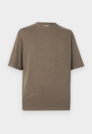Brown short-sleeve t-shirt made of soft cotton, featuring a round neck and a relaxed fit, with minimal stitching details.