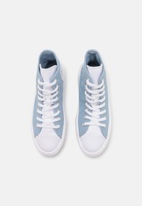 Converse CHUCK TAYLOR ALL STAR MOVE PLATFORM - Zapatillas altas - ocean retreat/white