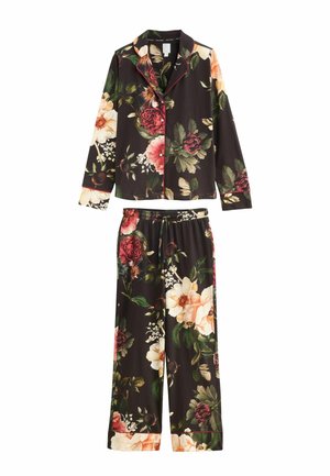 Piżama w kwiatowy wzór składająca się z długiego rękawa koszuli z guzikami oraz spodni z elastycznym pasem, wykonana z miękkiego, czarnego materiału z intensywnymi kwiatami.