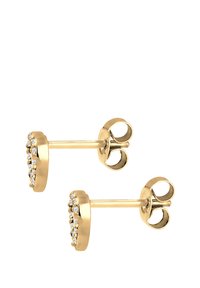 Goldfarbene Steckerohrringe mit einem zirkulären Design und einer Reihe kleiner klarer Kristalle entlang des Randes. Sichere Schmetterlingsverschlüsse zum Verschließen.