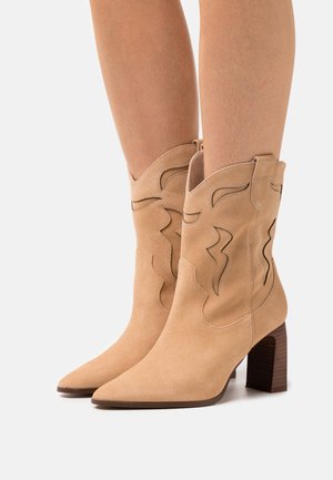 Anna Field LEATHER - Kauboi/mootorratturi poolsaapad - beige