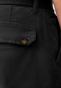 Next REGULAR FIT - Shorts - black