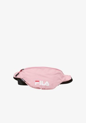 Geantă de talie roz din material textil, cu un singur compartiment cu fermoar, având un logo FILA alb și o curea ajustabilă neagră. Textură moale, design ușor.