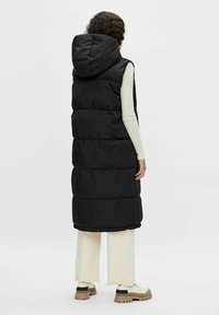 Object Weste - black