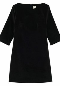 Robe en velours noir avec un col bateau, des manches trois-quarts et une fermeture éclair dissimulée dans le dos. Texture lisse et coupe évasée.