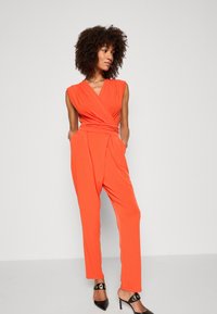 Esprit Overal - bright orange
