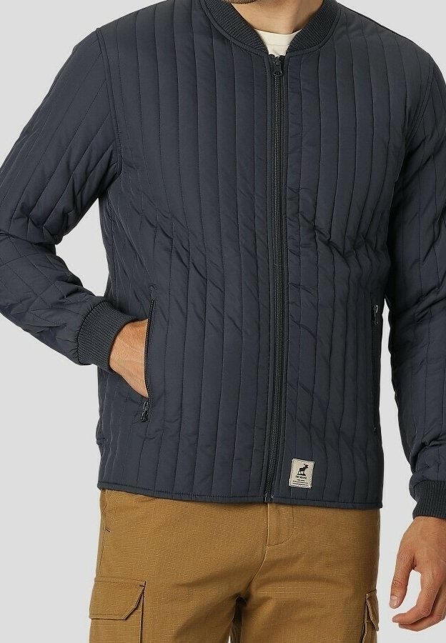 Mörk vadderad bomberjacka med dragkedja fram, ribbade ärmslut och en liten logotypsticker vid fållen. Materialet ser ut att vara nylon eller polyester.