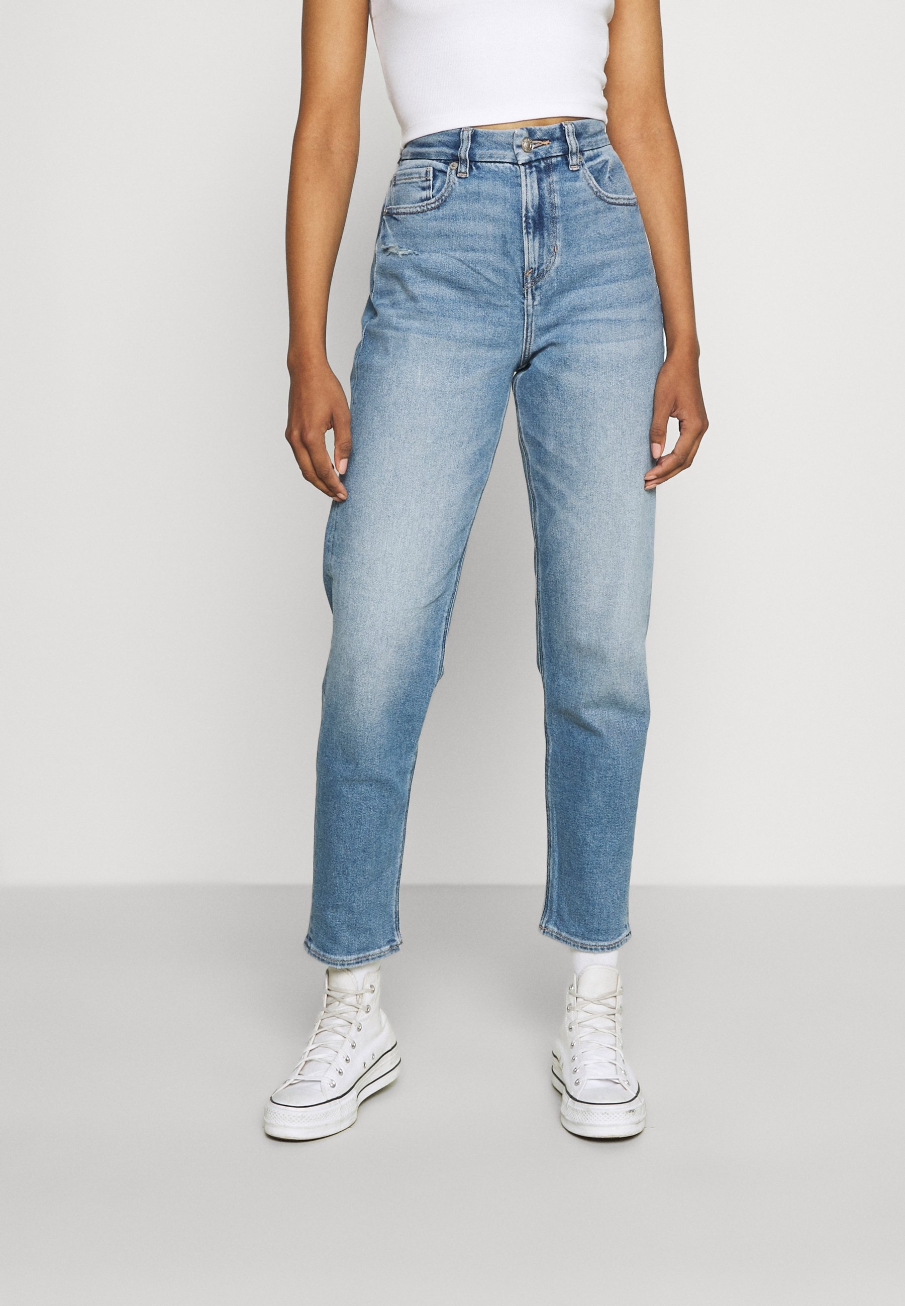 American Eagle CURVY MOM - Vaqueros rectos - blue denim/azul Zalando.es
