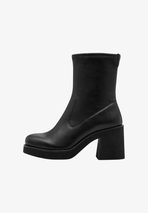 Tamaris Botines de tacón - black
