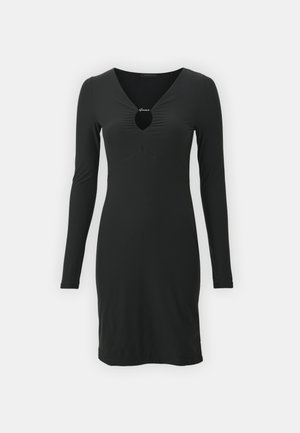 Vestido negro de manga larga con escote en V, que presenta un corte central y un diseño ajustado. Está hecho de una tela suave y elástica.