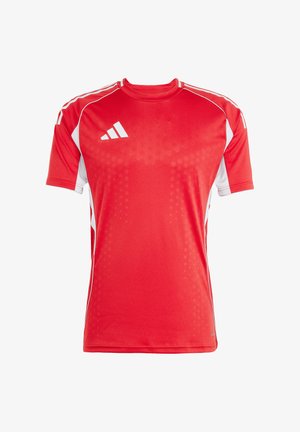 Rotes Sportshirt mit weißen Akzenten, kurzen Ärmeln, Rundhalsausschnitt und einem strukturierten Muster. Auf der Vorderseite befindet sich das Adidas-Logo.