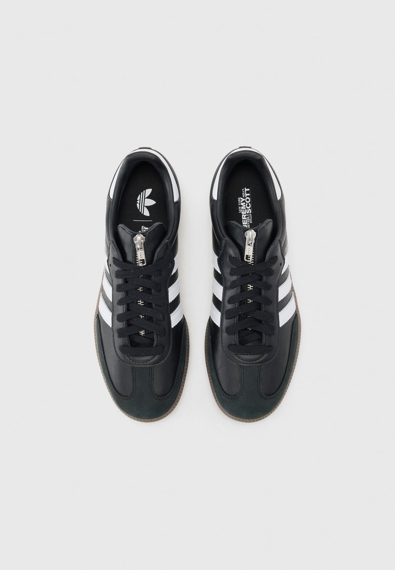 adidas Originals X JEREMY SCOTT PRIDE SAMBA OG ZIP UNISEX - Trainers - core  black/white/black - Zalando