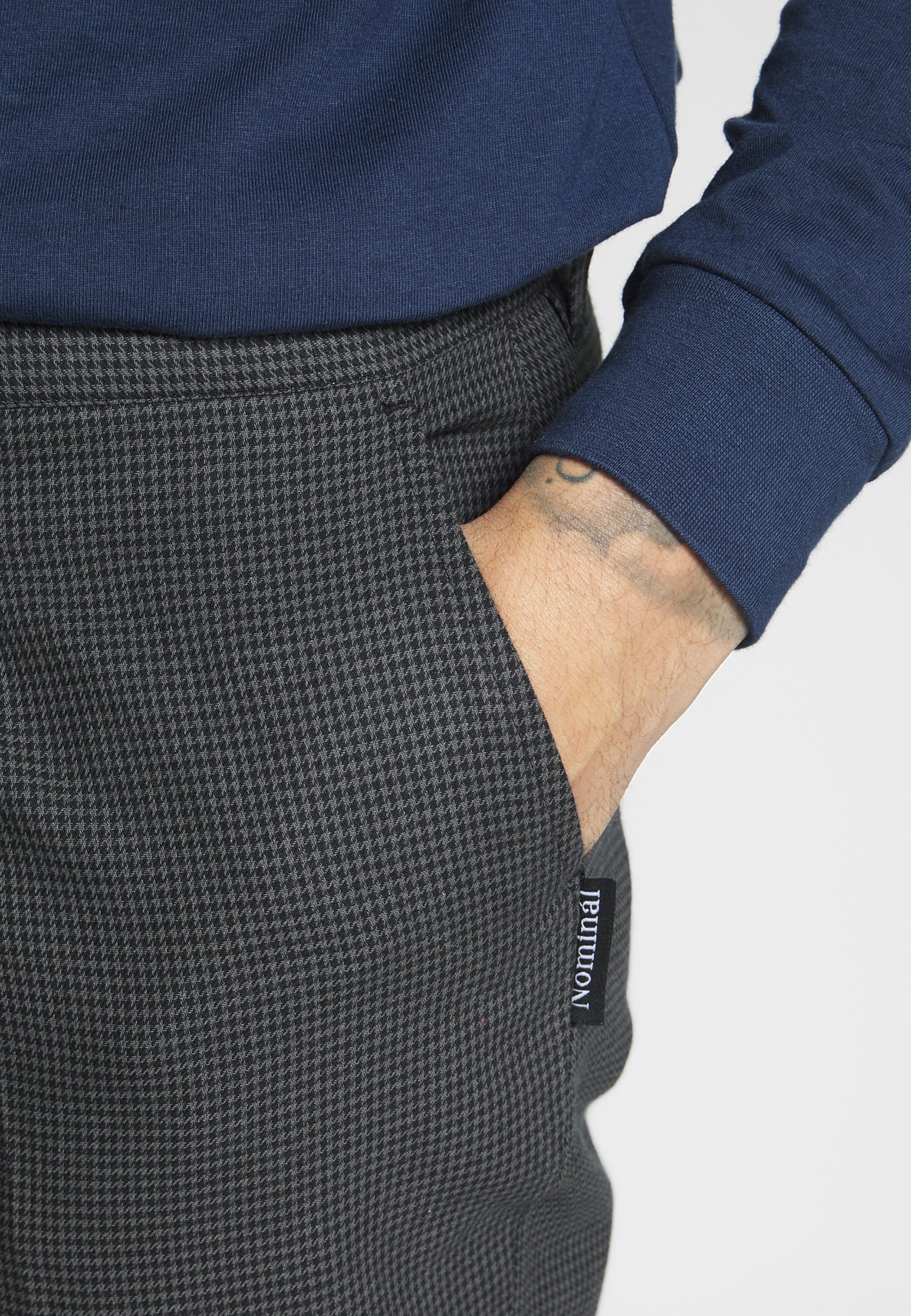 Nominal BEECH TROUSER Bukse black Zalando.no Nominal BEECH TROUSER - Bukse - black