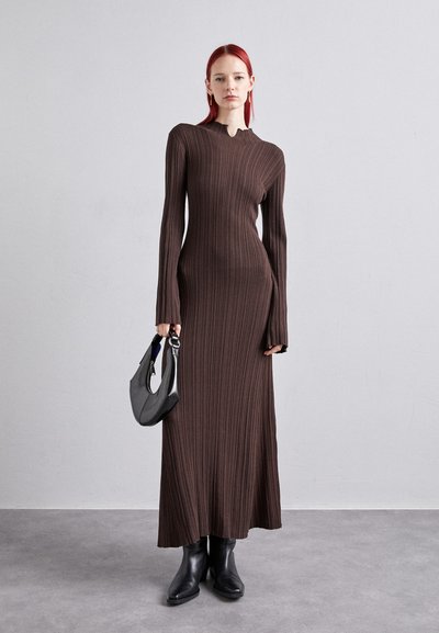 Holzweiler TULIP DRESS - Maxikjole - dark brown