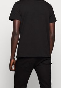 Just Cavalli T-shirt med print - black