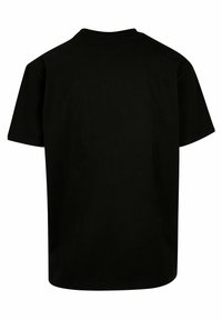 Sort kortærmet T-shirt med ribbet rund hals. Lavet af bomuld, har en glat tekstur og et enkelt, minimalistisk design.