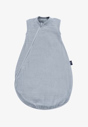 Helles blaues Baumwollschlafsack mit ärmellosem Design, abgerundetem Boden, Frontreißverschluss und einer weichen, strukturierten Oberfläche.