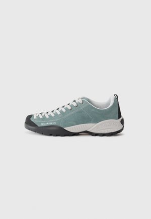 MOJITO - Hiking shoes - cloud blue