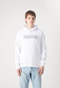 Calvin Klein BOX STRIPED LOGO HOODIE - Kapucni - bright white