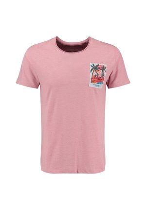 T-shirt rose à manches courtes avec un graphisme de coucher de soleil tropical et de palmiers sur le côté gauche de la poche poitrine, intitulé "Key Largo".