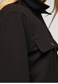 s.Oliver BLACK LABEL Kurtka wiosenna