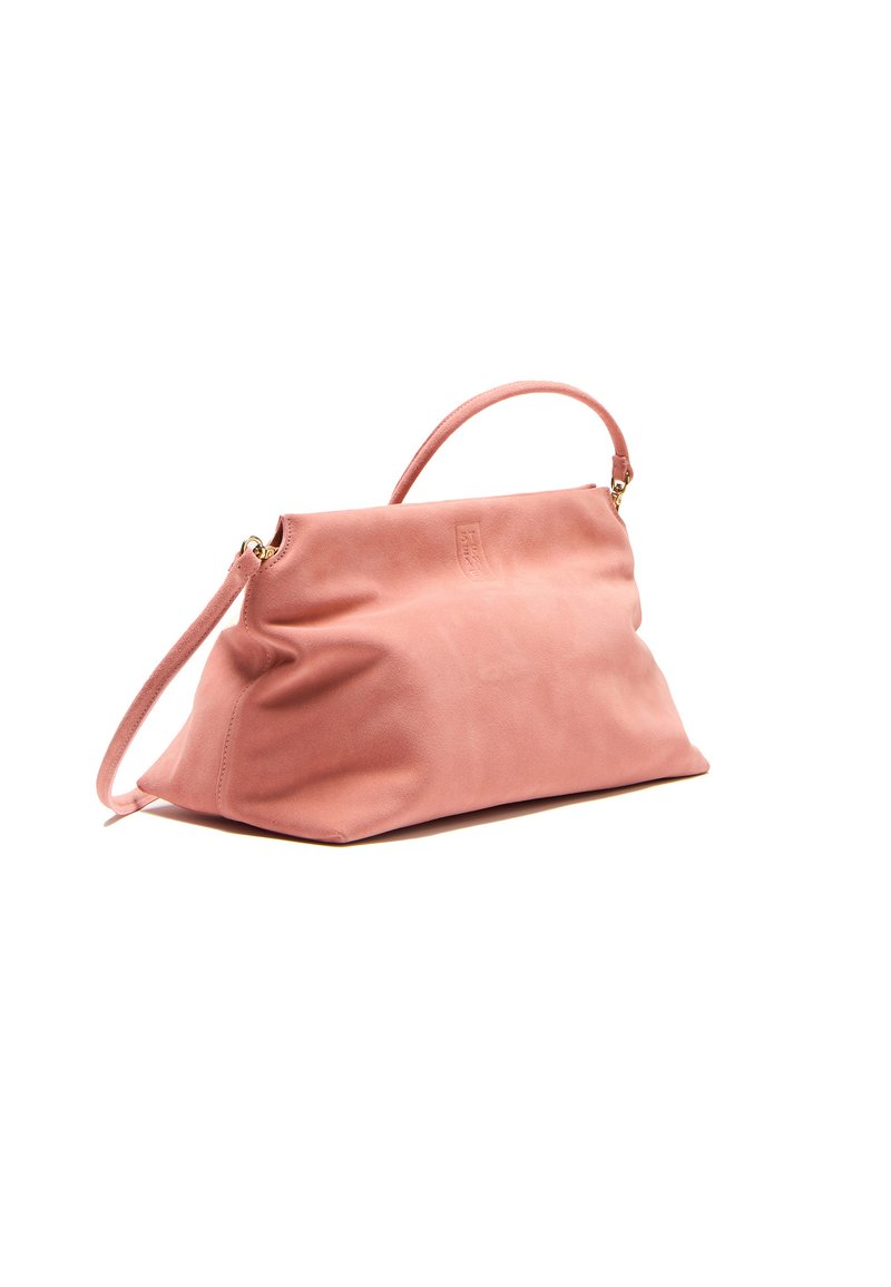 Borsa a tracolla in suede rosa con una texture morbida, dotata di una maniglia sottile, una chiusura con zip e un design minimalista. Nessun motivo o particolare visibile.