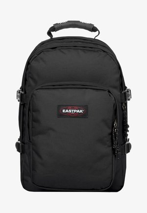 Sort nylon rygsæk med et håndtag i toppen, frontlomme med lynlås, justerbare stropper og et fremtrædende Eastpak-logo. Glat tekstur, kompakt design.