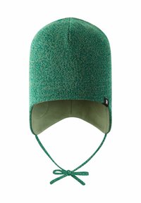 Wełniana czapka w żywym zielonym kolorze z teksturowanym wzorem, z uszami i wiązaniem pod podbródkiem dla zapewnienia pewnego dopasowania. Wnętrze podszyte jednolitym zielonym kolorem.