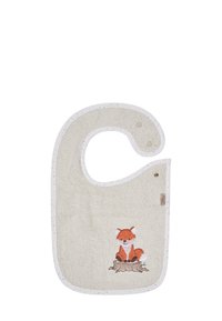 Helle beige Frottee-Latzschürze mit rundem Ausschnitt, weiß gepunktetem Saum und einem gestickten orangefarbenen Fuchs, der auf einem Baumstamm sitzt.