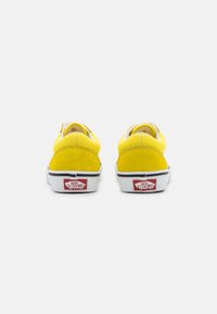 Vans OLD SKOOL  - Zapatillas - blazing yellow/true white