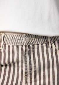 Straight leg jeans - neutral stripe