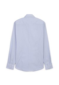 Himmelblaues Langarmhemd mit feinen weißen Streifen. Verfügt über einen klassischen Kragen, Knopfmanschetten und einen abgerundeten Saum. Glatte Stofftextur.