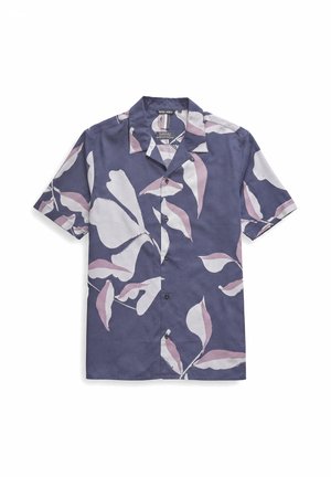 Camicia a maniche corte con bottoni, fondo blu scuro e grandi motivi astratti di foglie bianche e rosa chiaro.