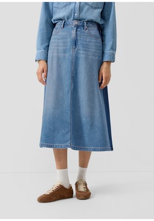 - Spódnica trapezowa