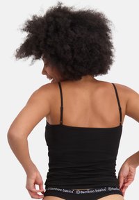 Bamboo Basics 2 PACK - Top
