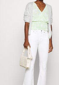 Abercrombie & Fitch Kofta - white
