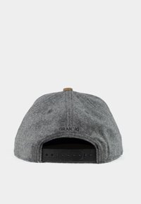 Gray wool cap with a rounded shape, featuring a black plastic adjustable strap and a logo embossed on the back. Smooth texture.