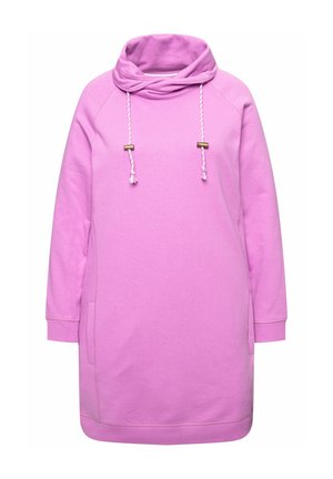 Robe-sweat rose avec col drapé, cordons ajustables avec accents en bois, poches latérales et poignets et ourlet côtelés.