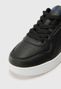 Champion RD18 LOW UNISEX - Basketbalová obuv - black